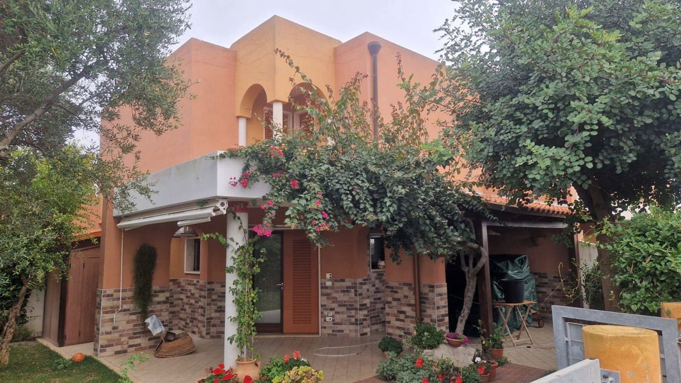 Villa arredata in affitto a Brindisi