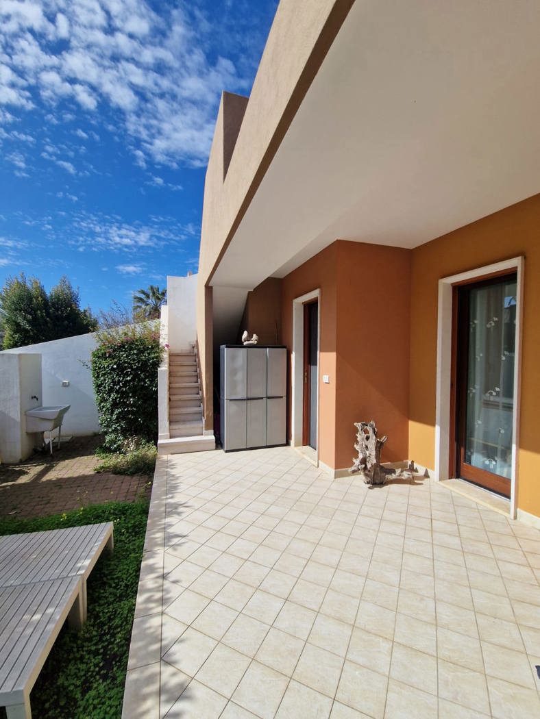 Villa con giardino a Brindisi