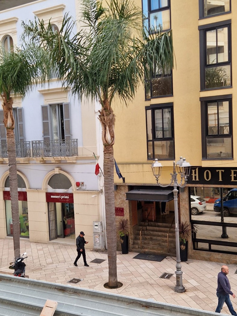 Trilocale arredato in affitto a Brindisi