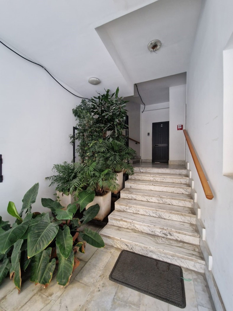 Trilocale arredato in affitto a Brindisi