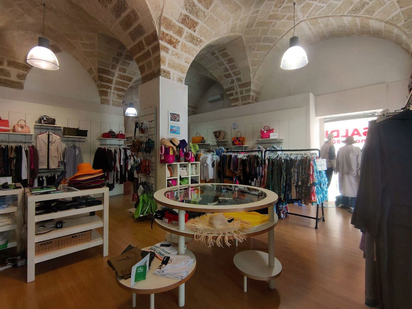 Negozio in affitto a Brindisi