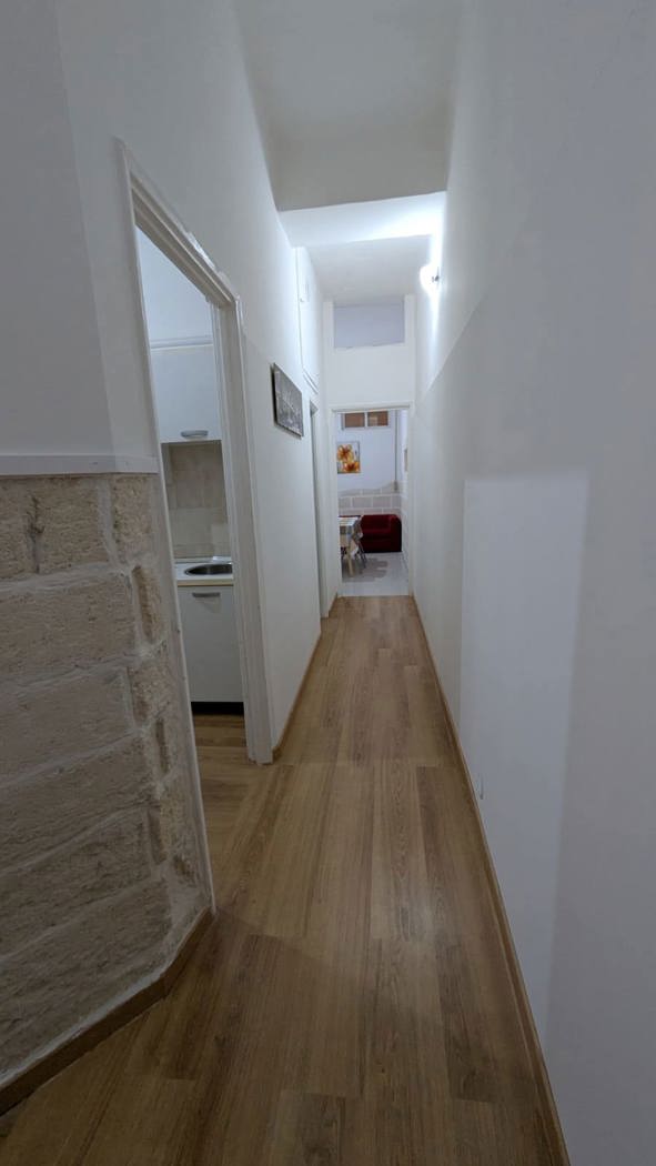 Trilocale arredato in affitto a Brindisi