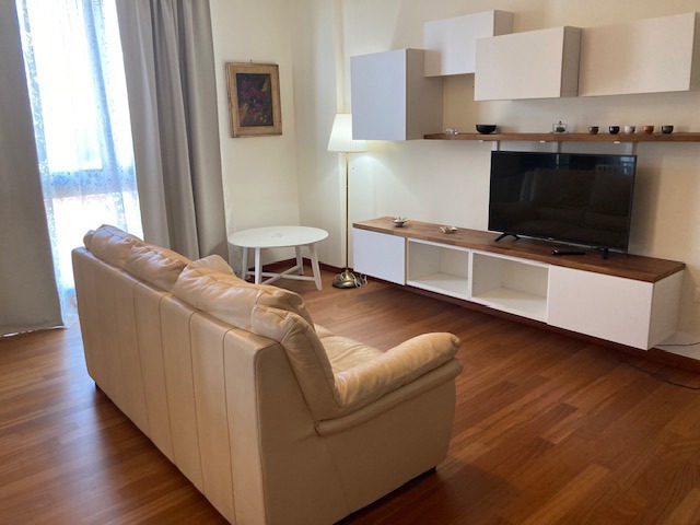 Trilocale arredato in affitto a Brindisi