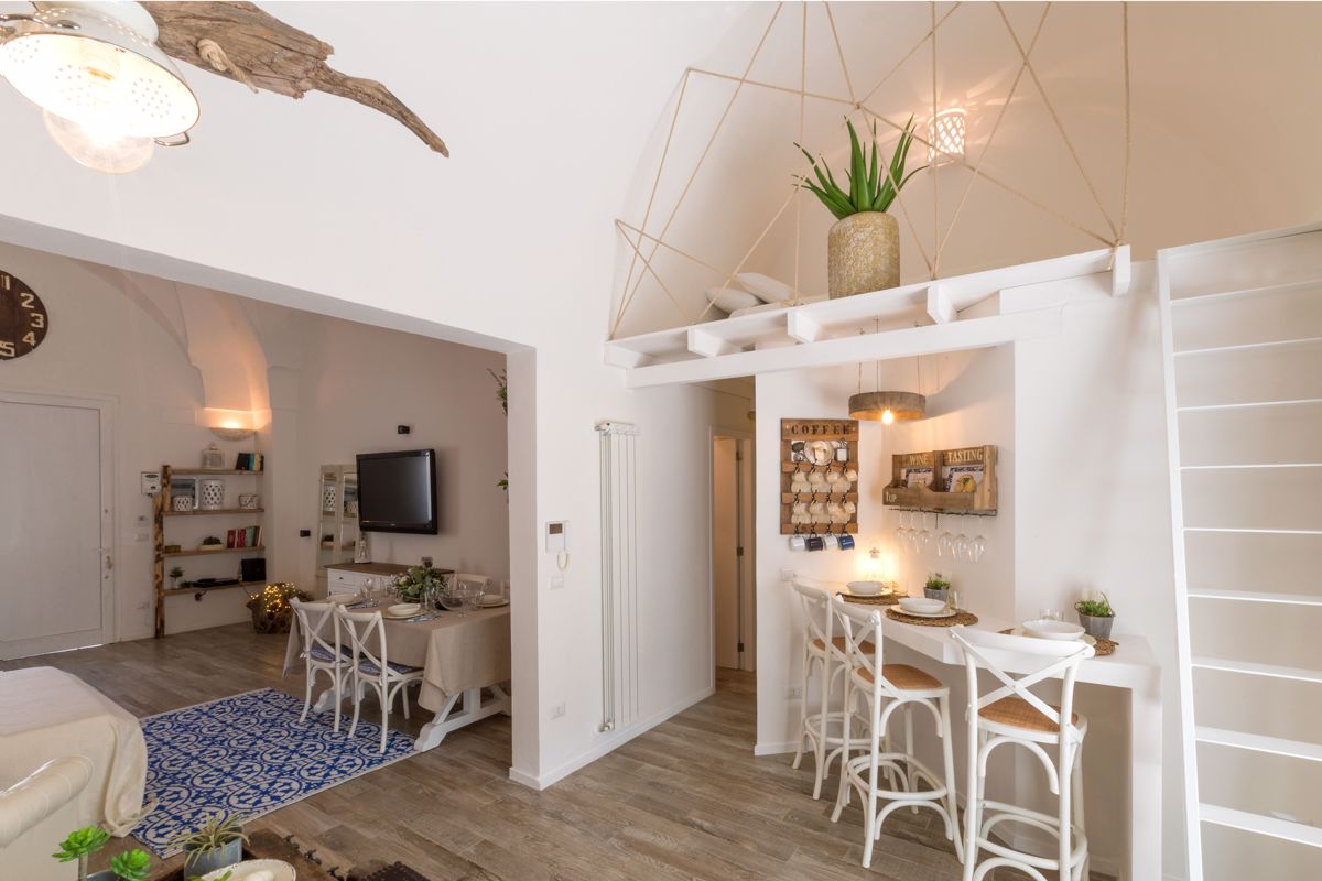 Casa indipendente arredata in affitto a Brindisi