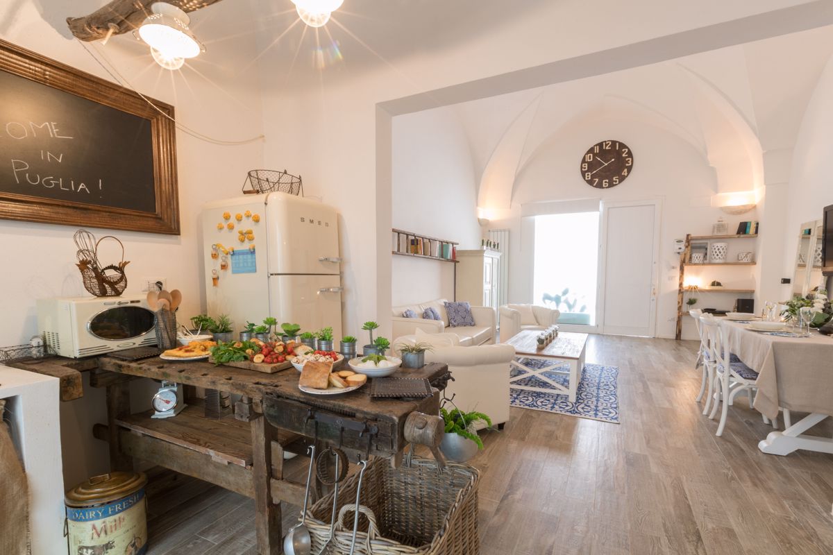 Casa indipendente arredata in affitto a Brindisi