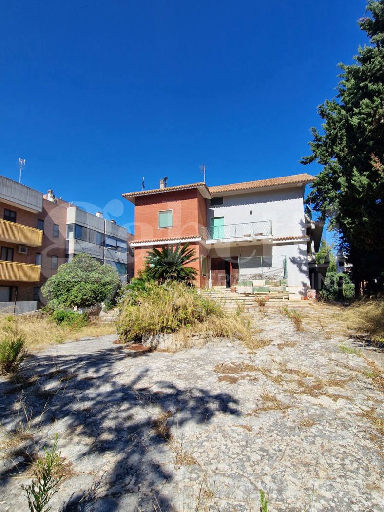 Villa in vendita a Brindisi