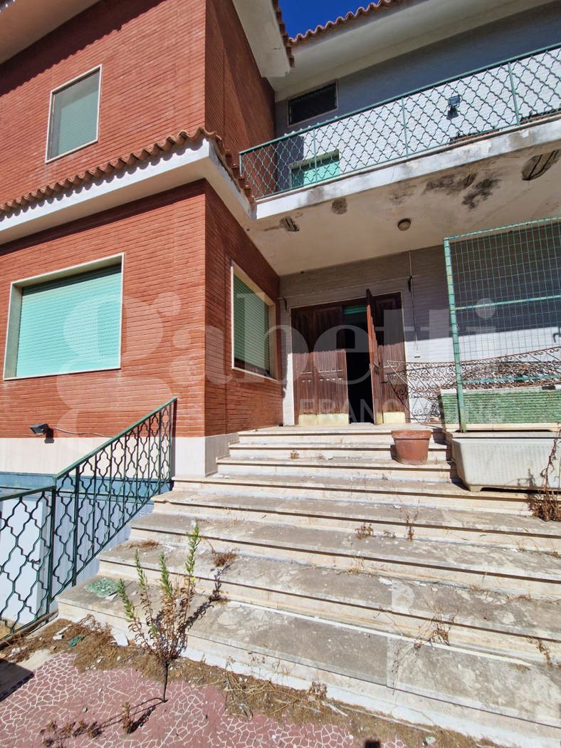 Villa in vendita a Brindisi