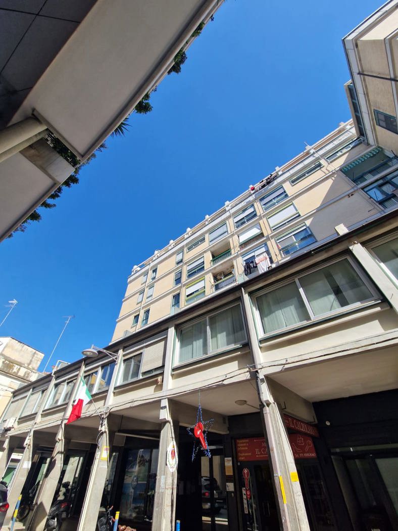 Bilocale arredato in affitto a Brindisi