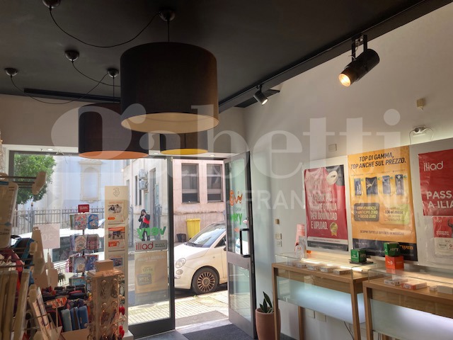 Negozio in affitto a Brindisi