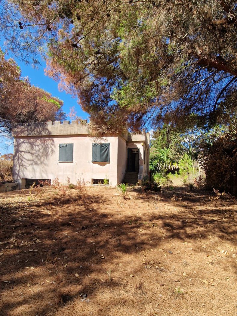 Villa da ristrutturare a Brindisi