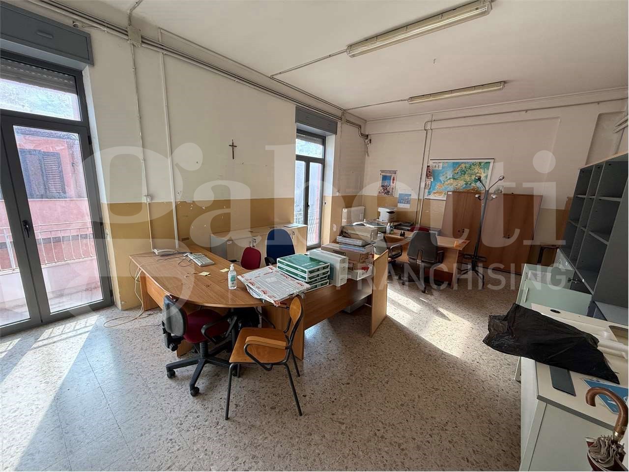 Ufficio da ristrutturare a Brindisi