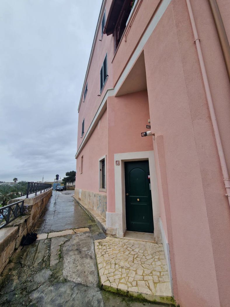 Bilocale arredato in affitto a Brindisi