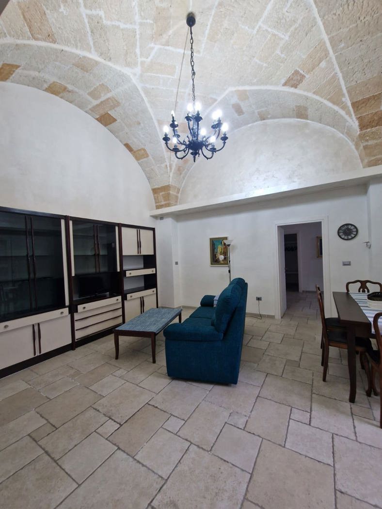 Bilocale arredato in affitto a Brindisi