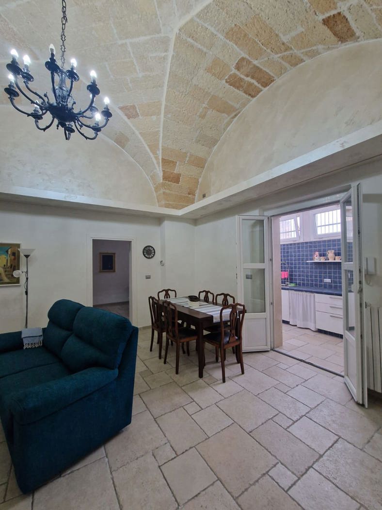 Bilocale arredato in affitto a Brindisi