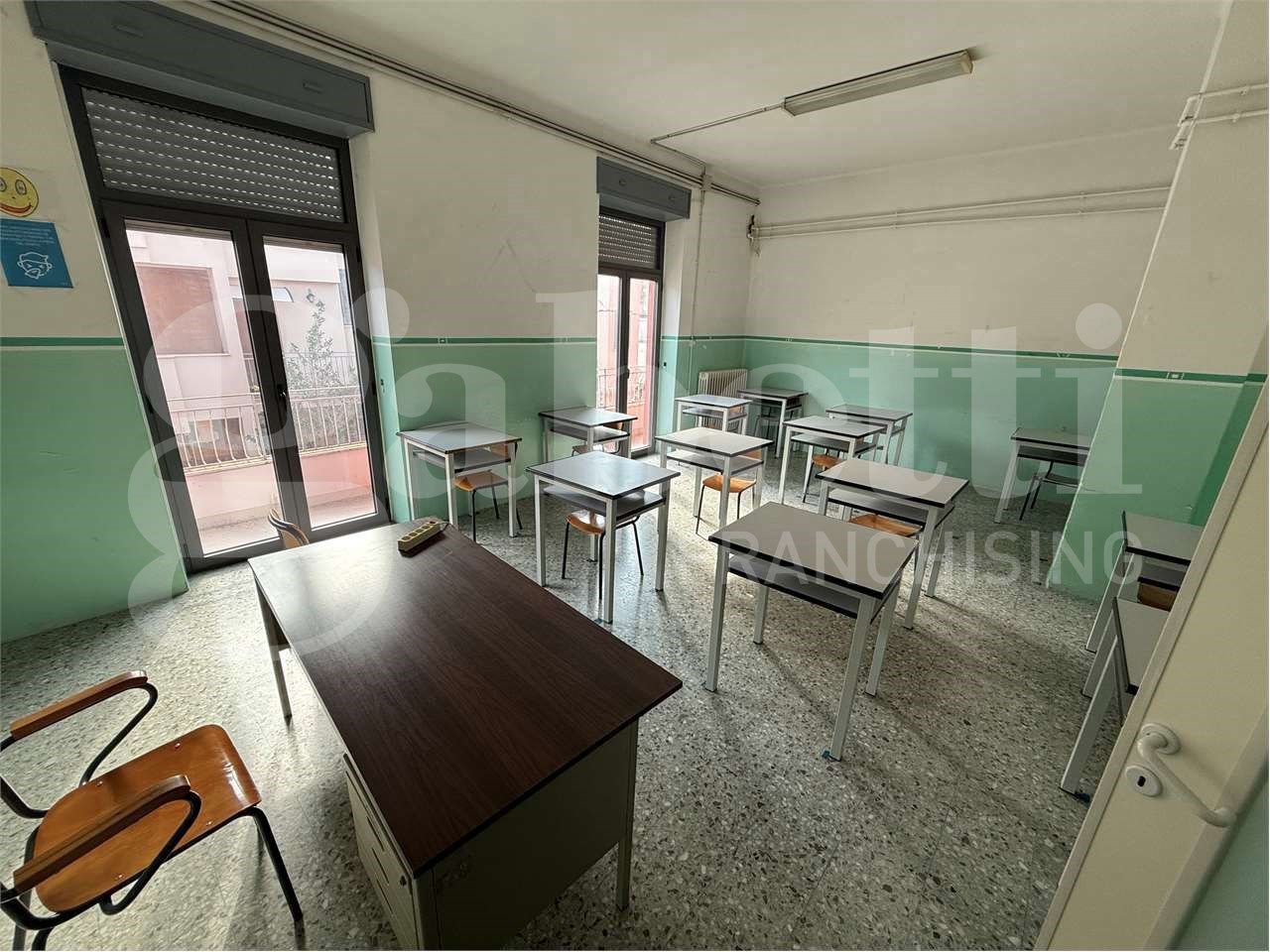 Ufficio da ristrutturare a Brindisi