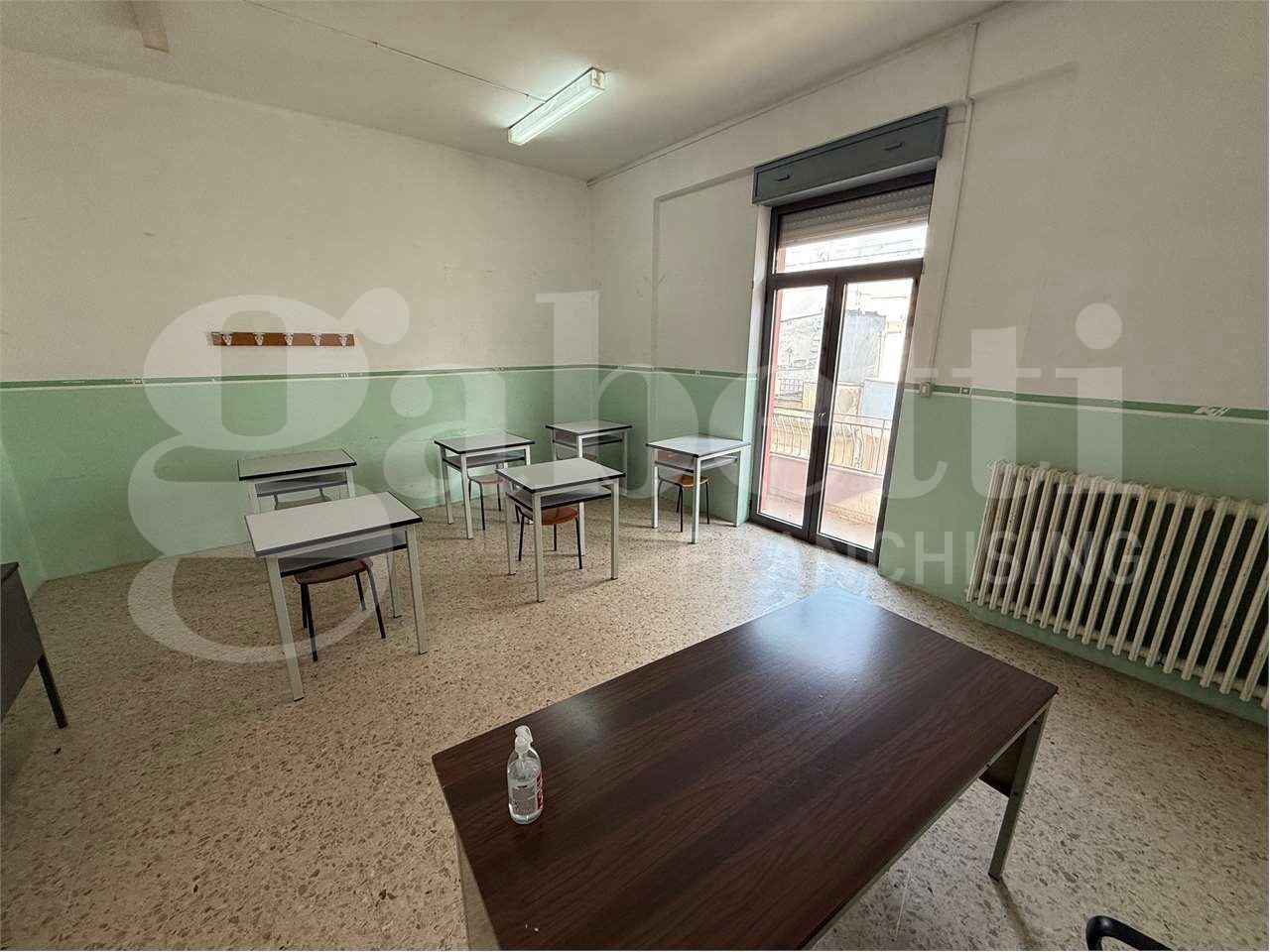 Ufficio da ristrutturare a Brindisi