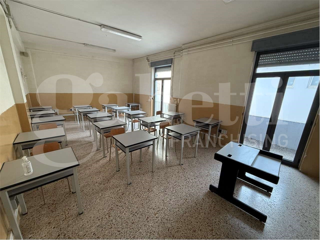 Ufficio da ristrutturare a Brindisi