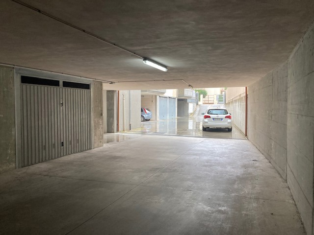 Box/Garage 25mq in vendita a Brindisi