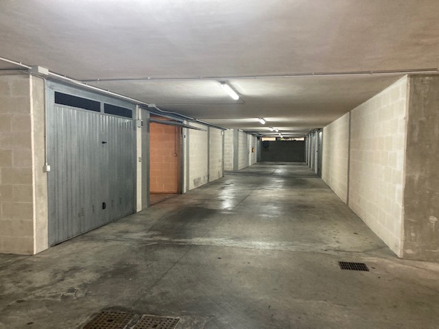 Box/Garage 25mq in vendita a Brindisi