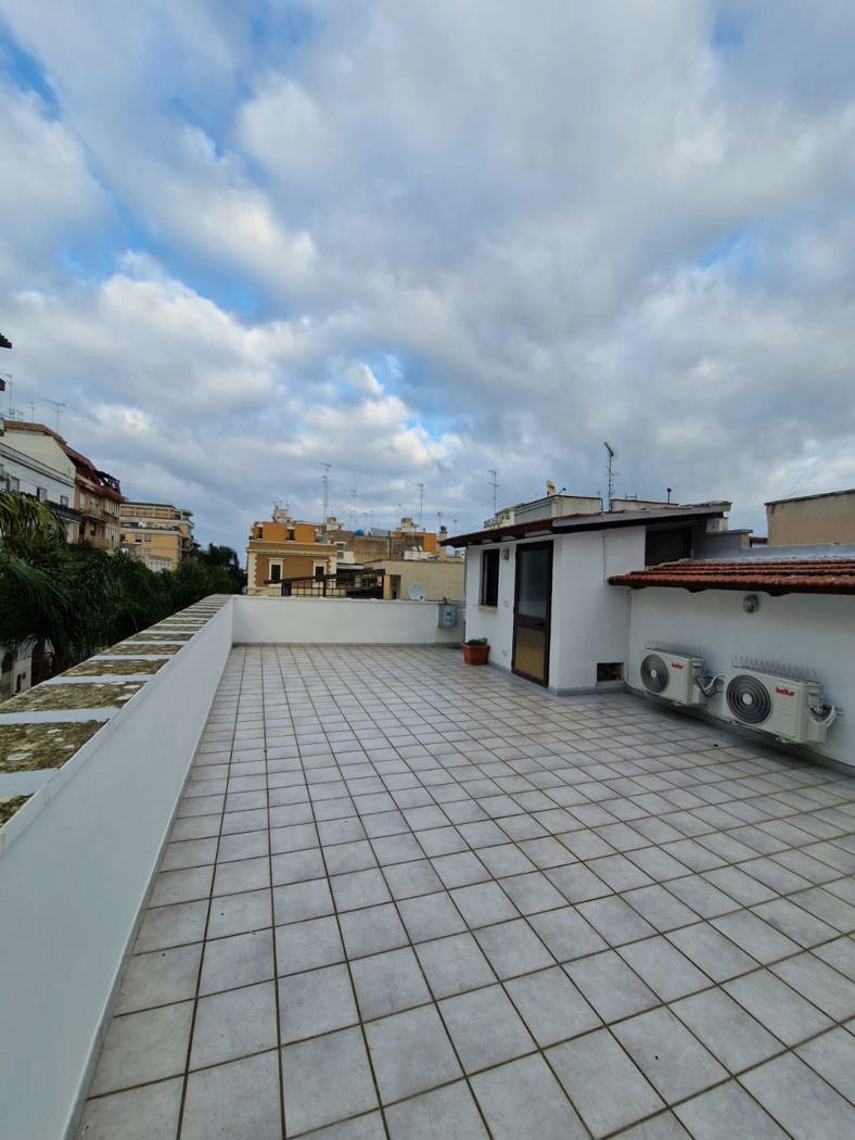 Casa indipendente arredata in affitto a Brindisi
