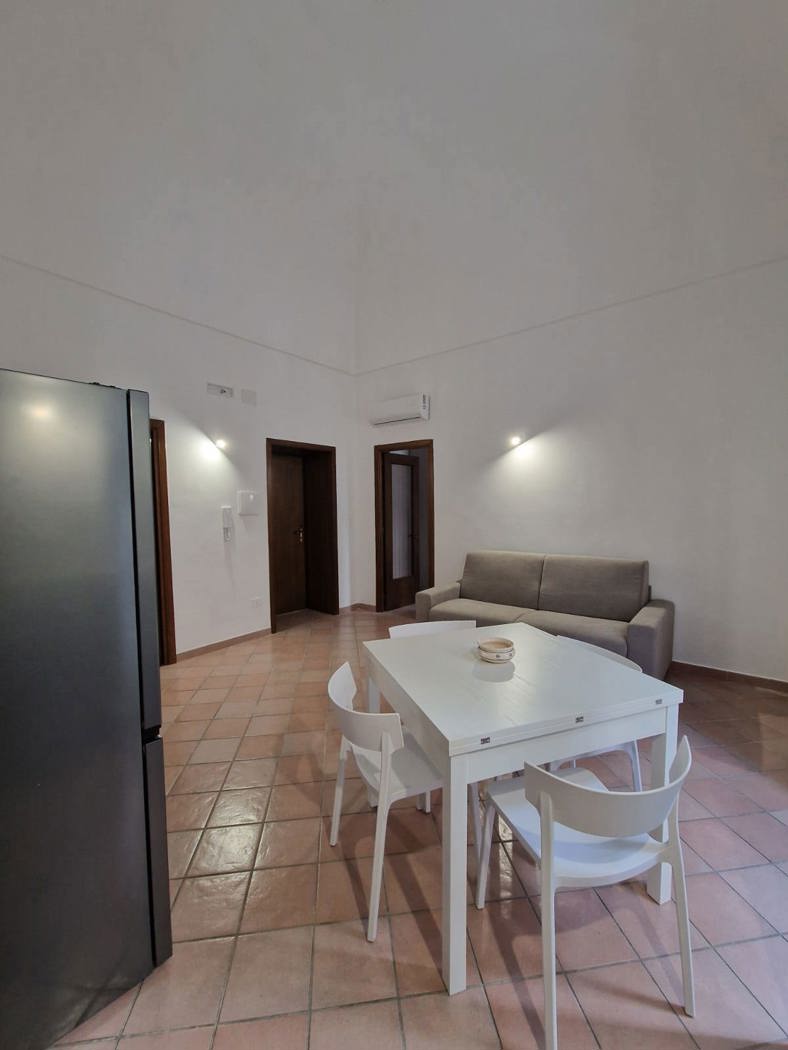 Casa indipendente arredata in affitto a Brindisi