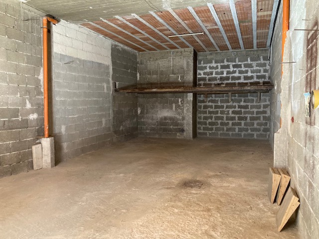 Magazzino in vendita a Mesagne