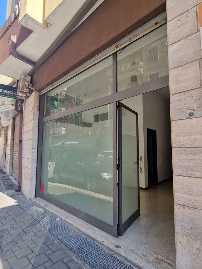 Negozio in affitto a Brindisi