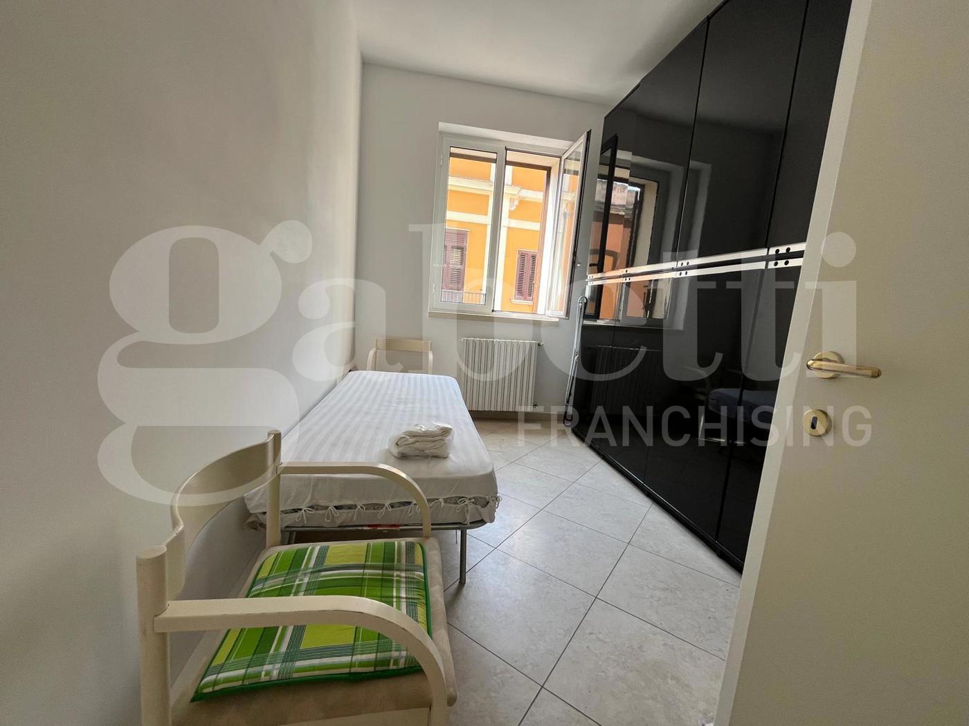 Casa indipendente arredata in affitto a Brindisi