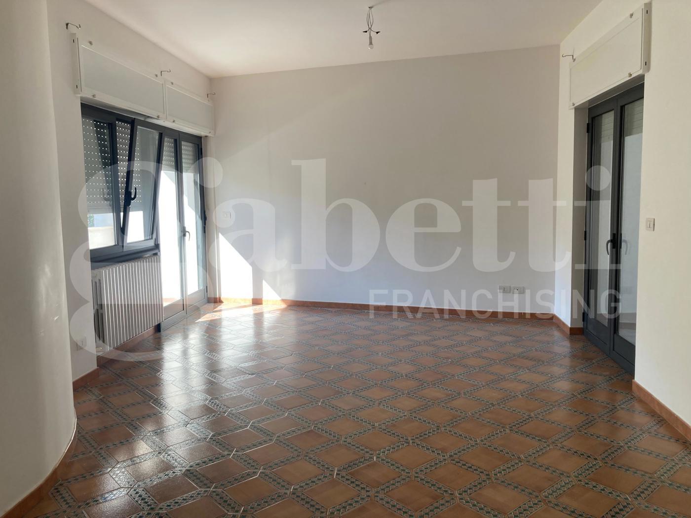 Quadrilocale in vendita a Brindisi