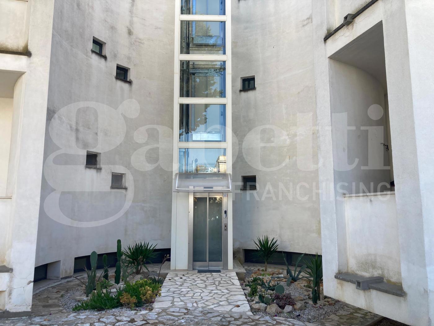 Quadrilocale in vendita a Brindisi