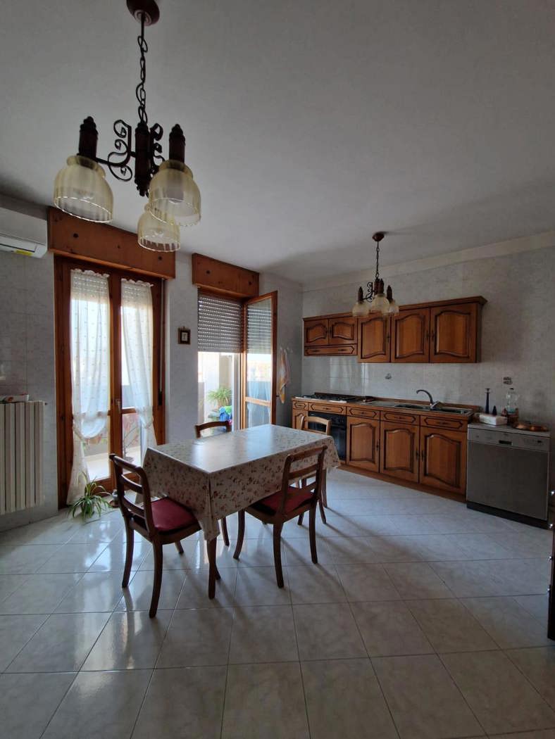 Quadrilocale in vendita a Brindisi
