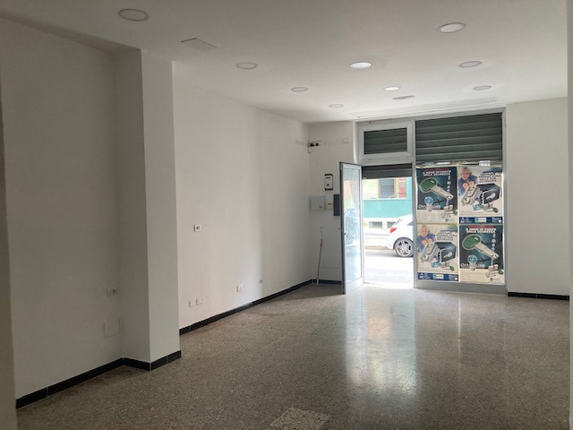 Negozio in affitto a Brindisi