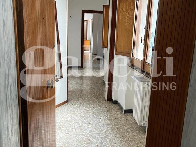 Quadrilocale da ristrutturare a Brindisi