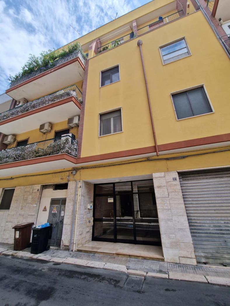 Trilocale in vendita a Brindisi