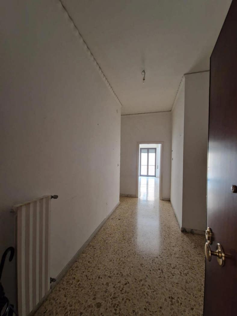Trilocale in vendita a Brindisi