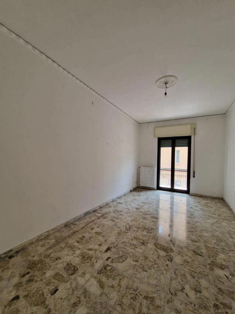 Trilocale in vendita a Brindisi