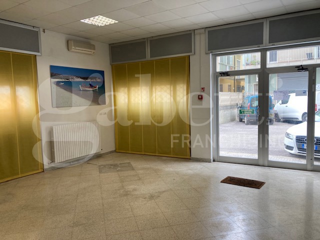 Ufficio in affitto a Brindisi