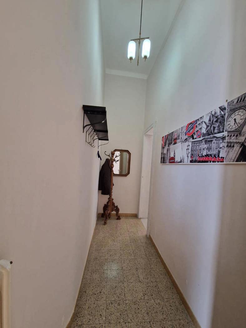 Trilocale arredato in affitto a Brindisi