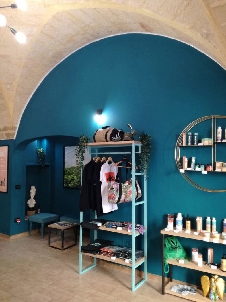 Negozio in vendita a Brindisi