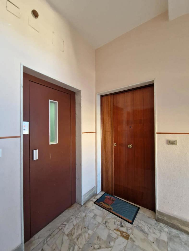 Trilocale in vendita a Brindisi