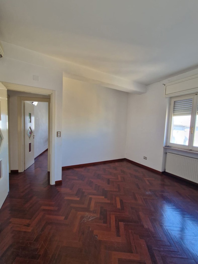 Trilocale in vendita a Brindisi