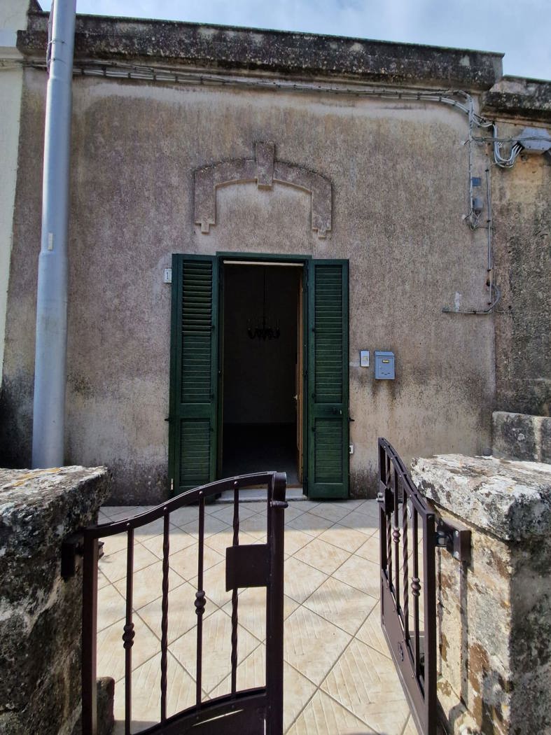 Casa indipendente con giardino a Alessano