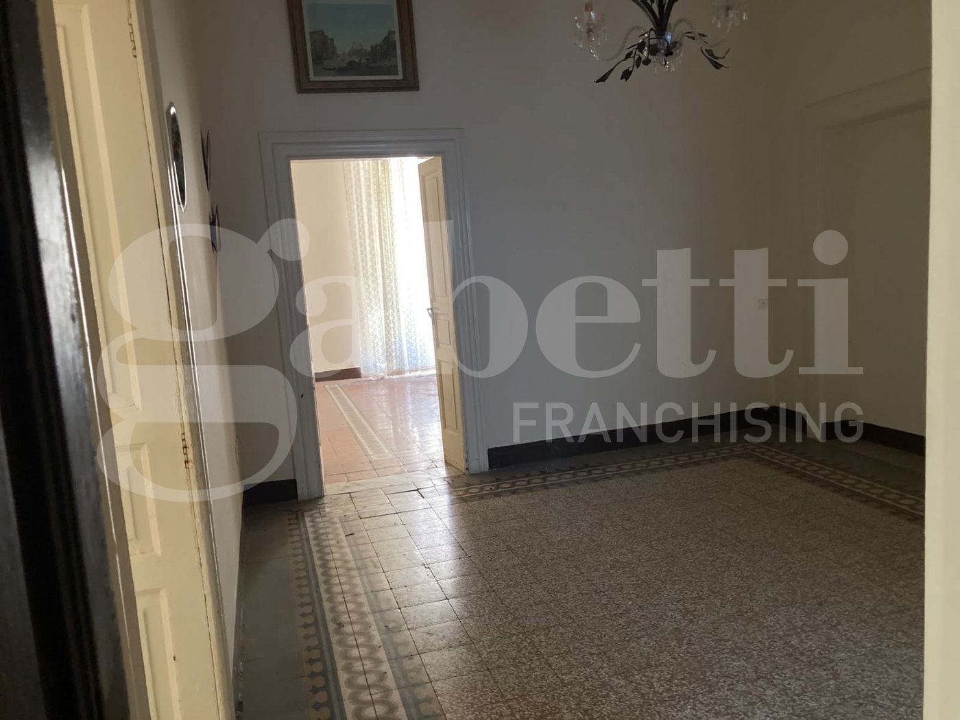 Casa indipendente da ristrutturare a Brindisi