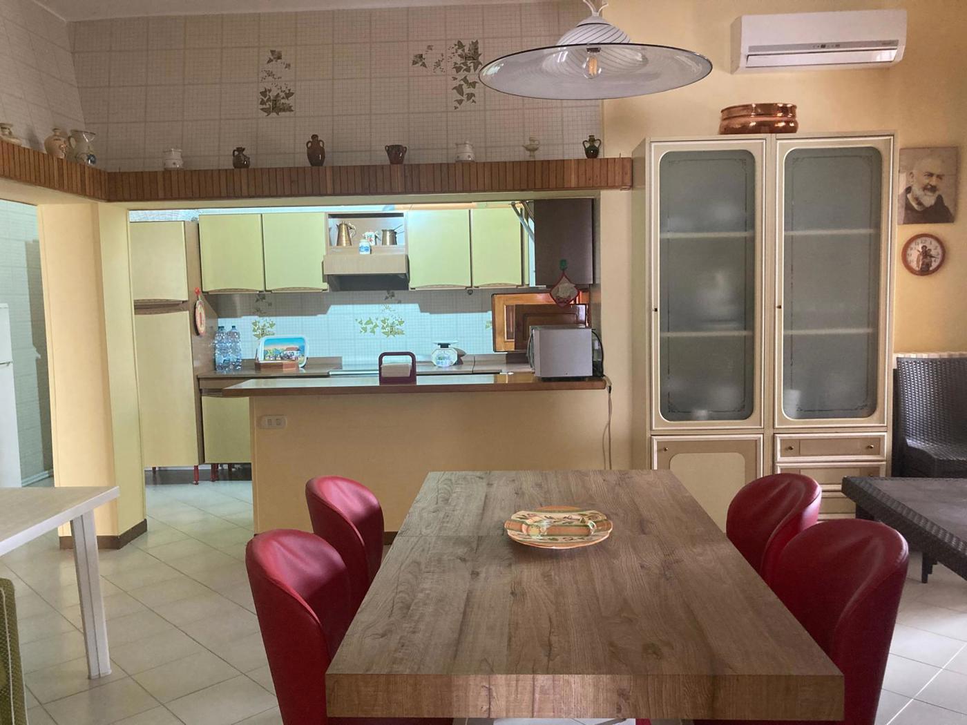 Villa con giardino a San Pietro Vernotico