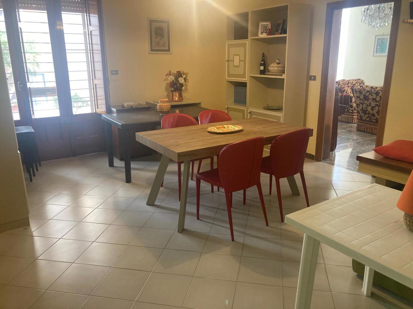 Villa con giardino a San Pietro Vernotico