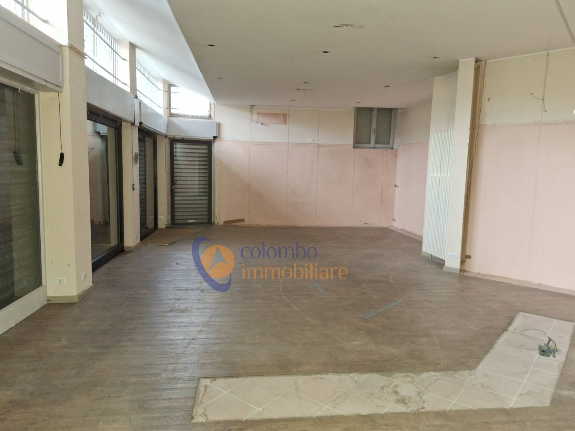 Negozio in affitto a Busto Arsizio, Don Paolo