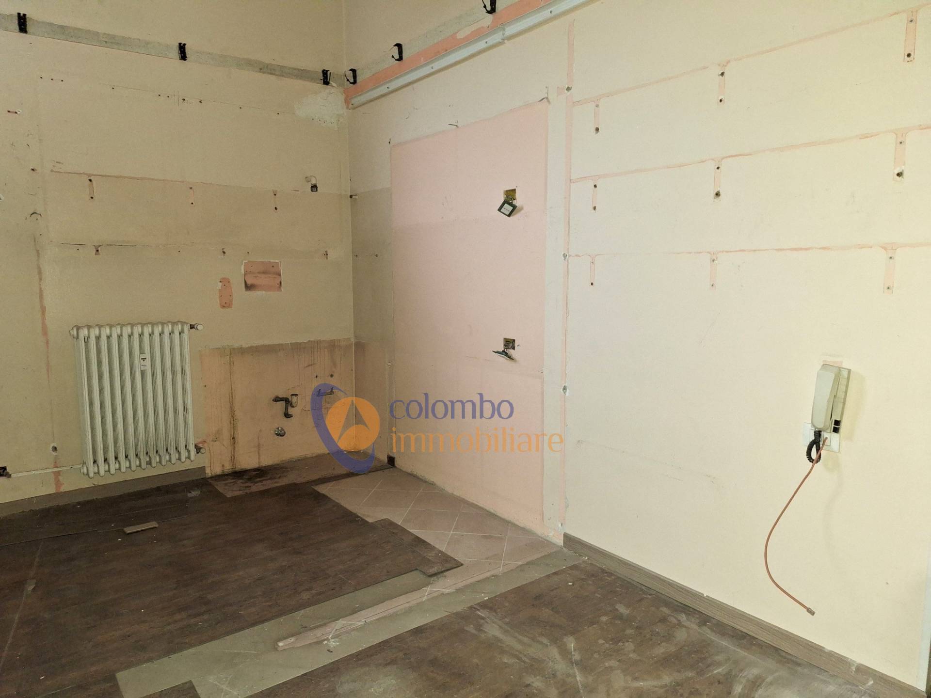 Negozio in affitto a Busto Arsizio, Don Paolo