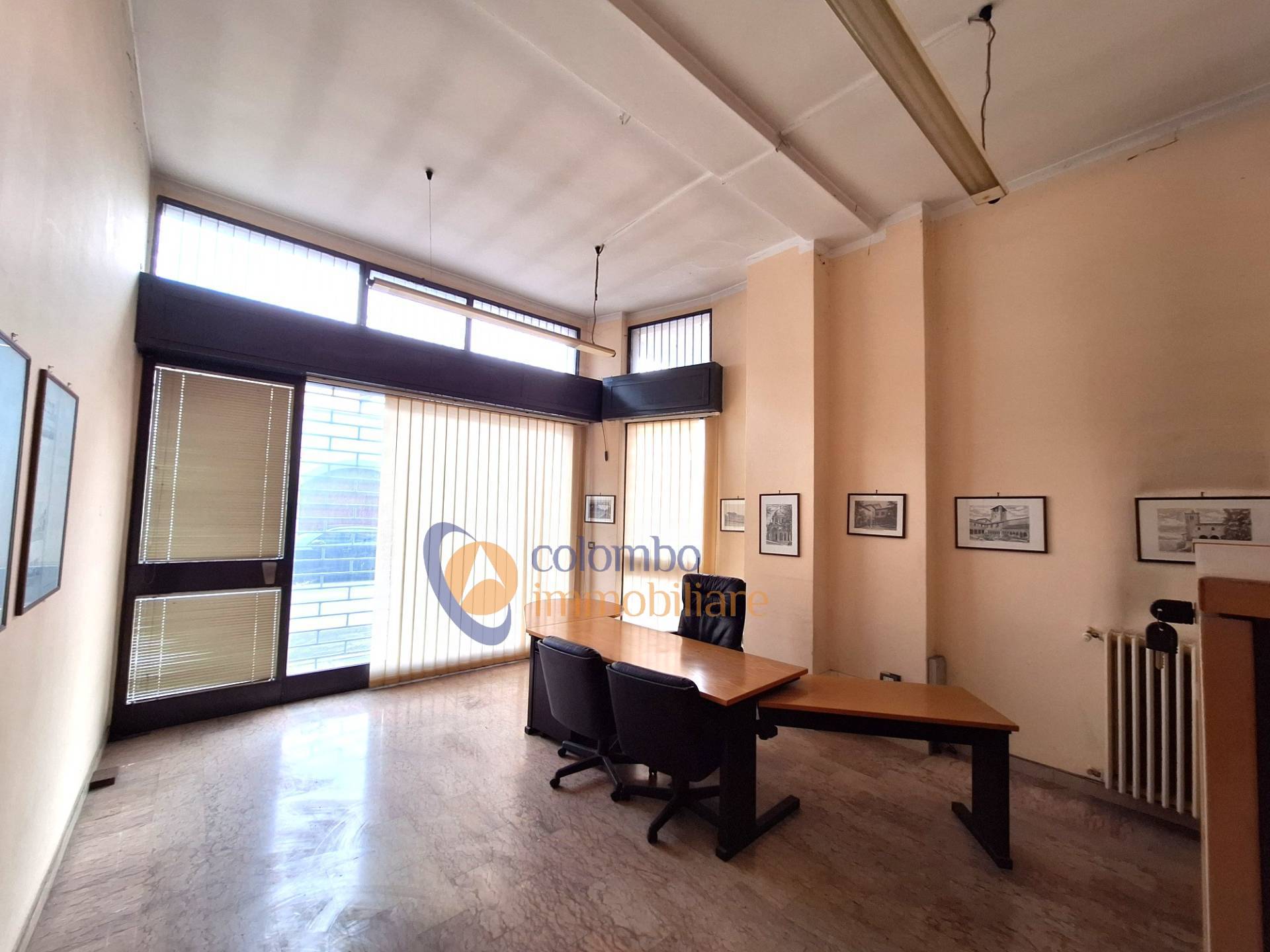 Negozio in vendita a Busto Arsizio, Sacconago