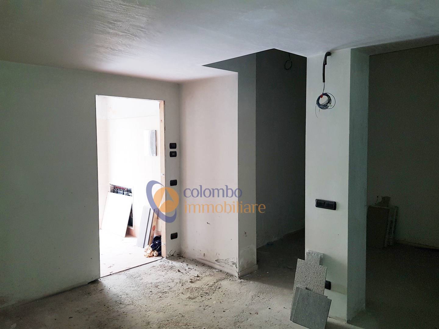 Negozio in vendita a Busto Arsizio, Centro