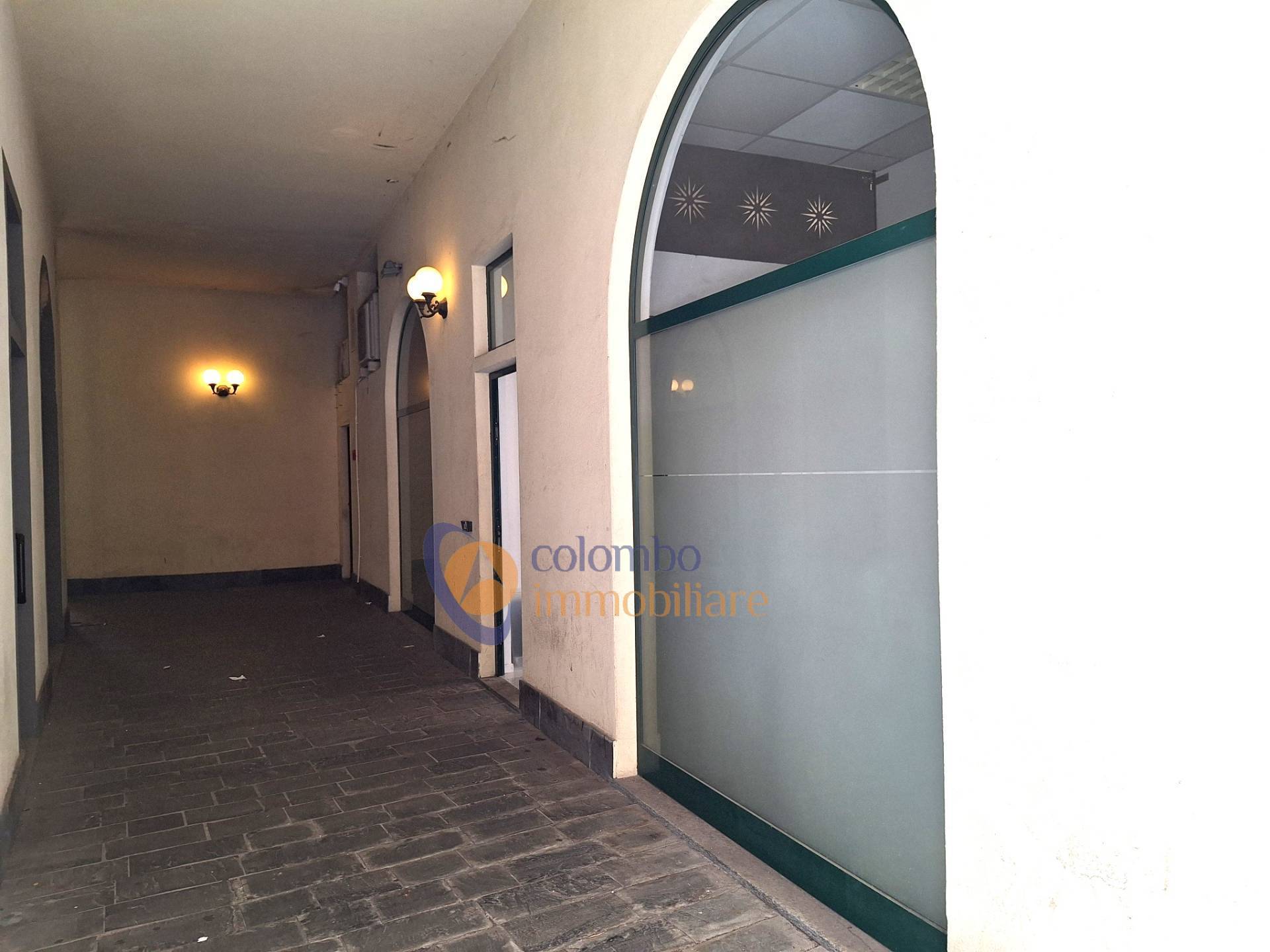 Negozio in vendita a Busto Arsizio, Centro